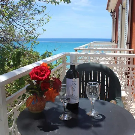 Angela Argostoli (Kefalonia)